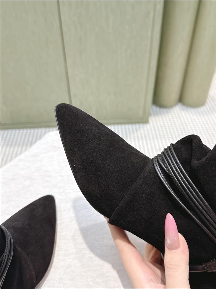 20251128172933785 440